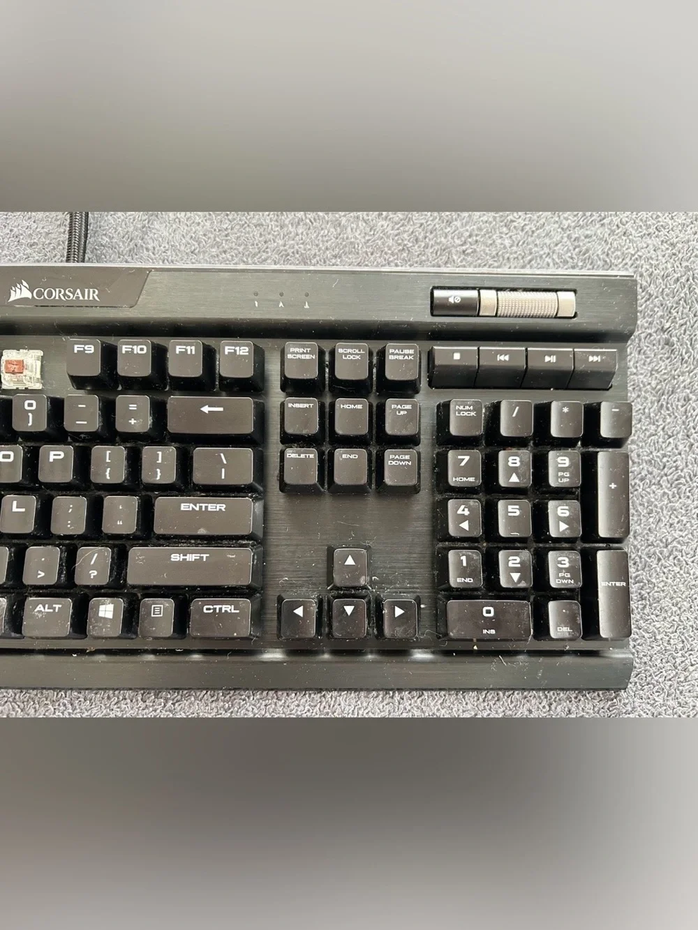 Corsair K95 RGB Mechanical Keyboard – Fully Working – Missing F7 Keycap